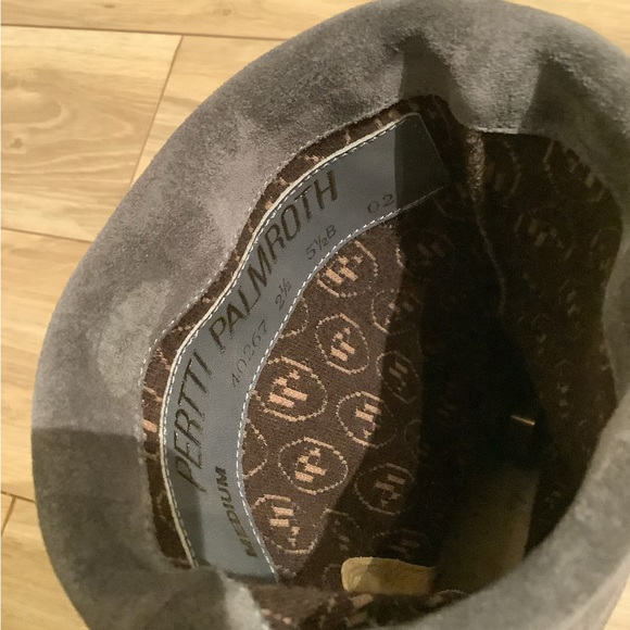 Vintage FINNISH Grey Suede leather  fold over 3” heeled boots - Picture 9 of 12